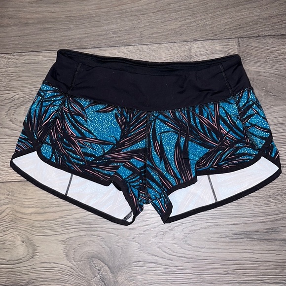 Lululemon Speed Short Palm Lace Tofino Teal Multi / Black size 4 - Picture 2 of 9